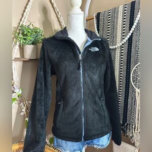 The North Face Black/Lavender Purple Plush Fleece Fuzzy Zip Up Jacket